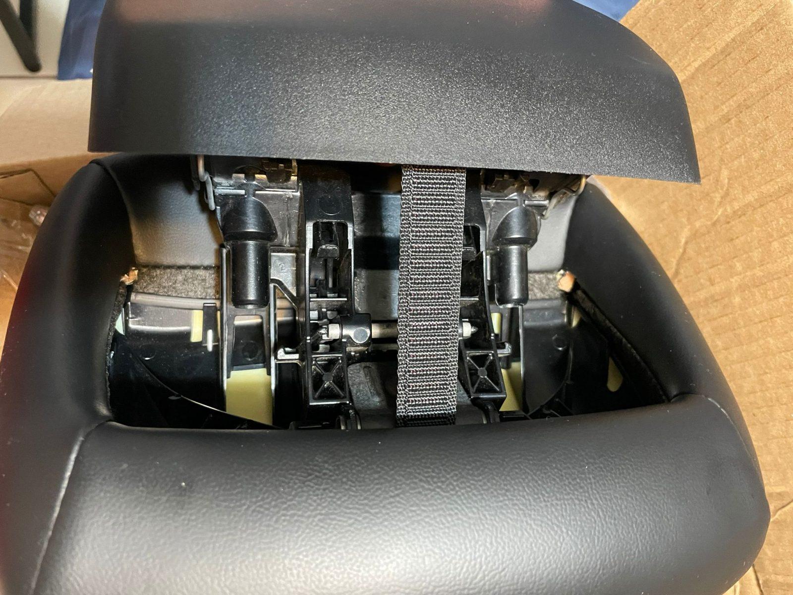 2020 Jeep Grand Cherokee Leather Head Rest Active Restraint – Deployed