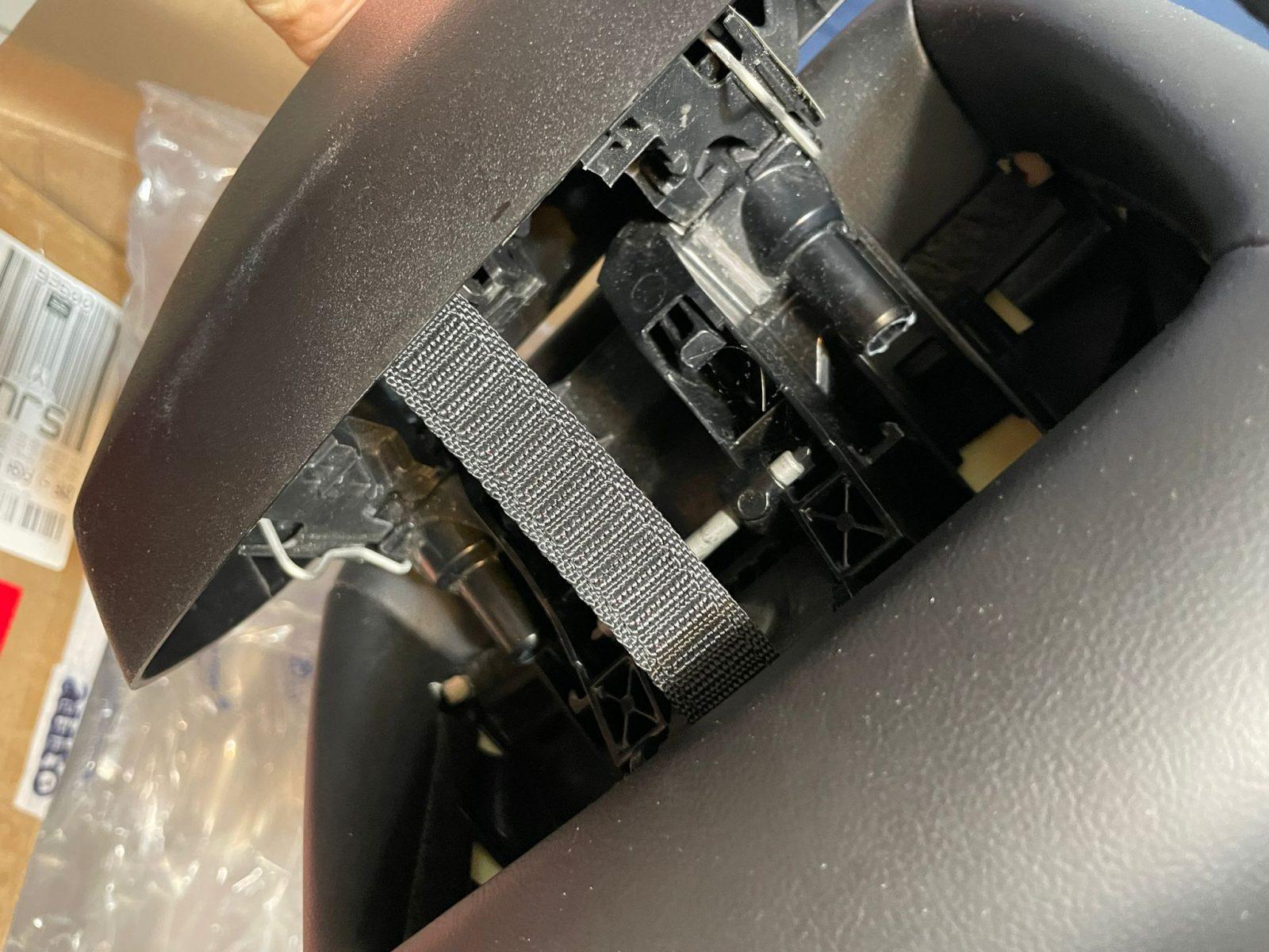 2020 Jeep Grand Cherokee Leather Head Rest Active Restraint – Deployed