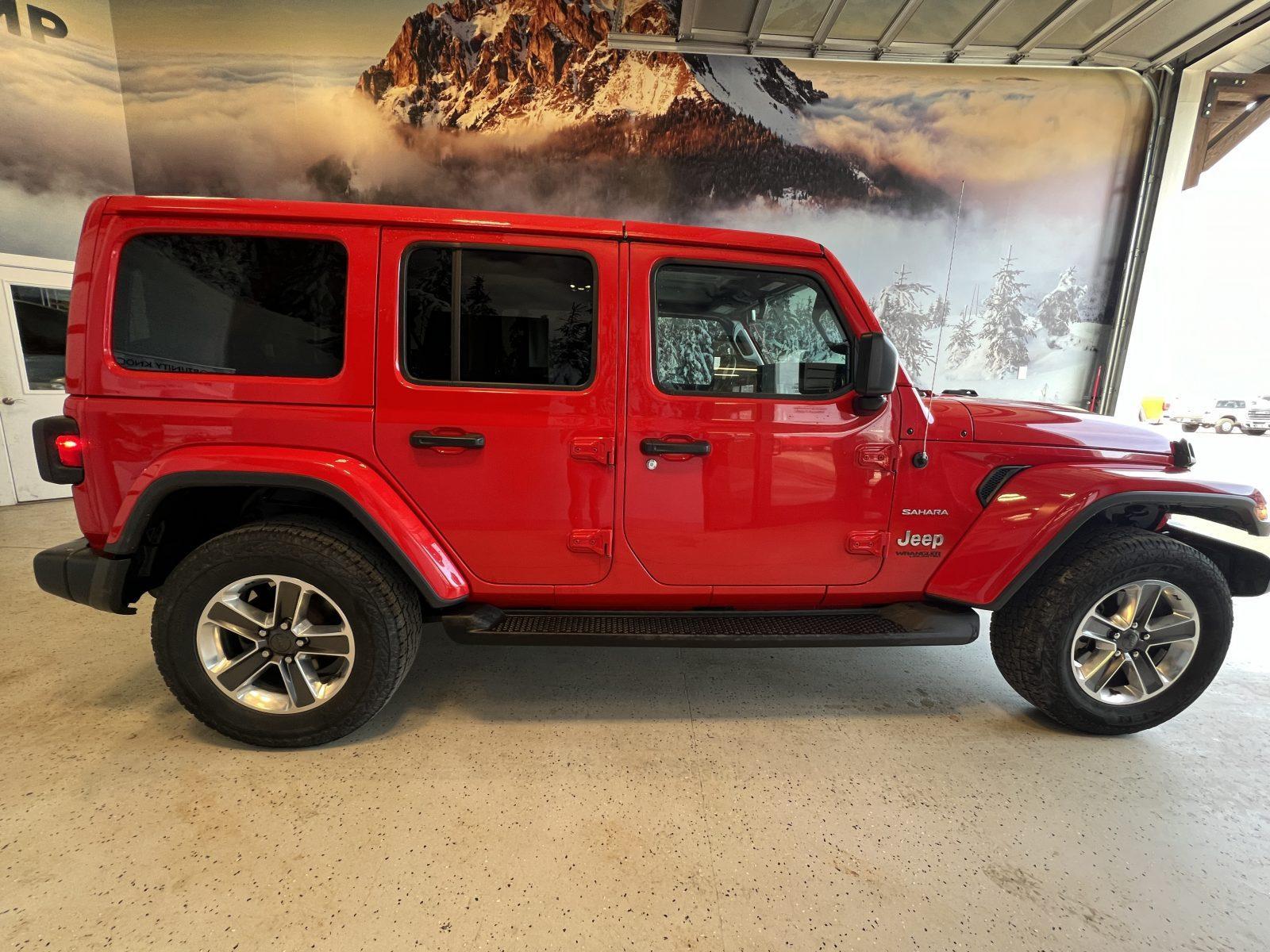 2021 Jeep Wrangler Unlimited Sahara 4×4 (OPEN TO TRADES)