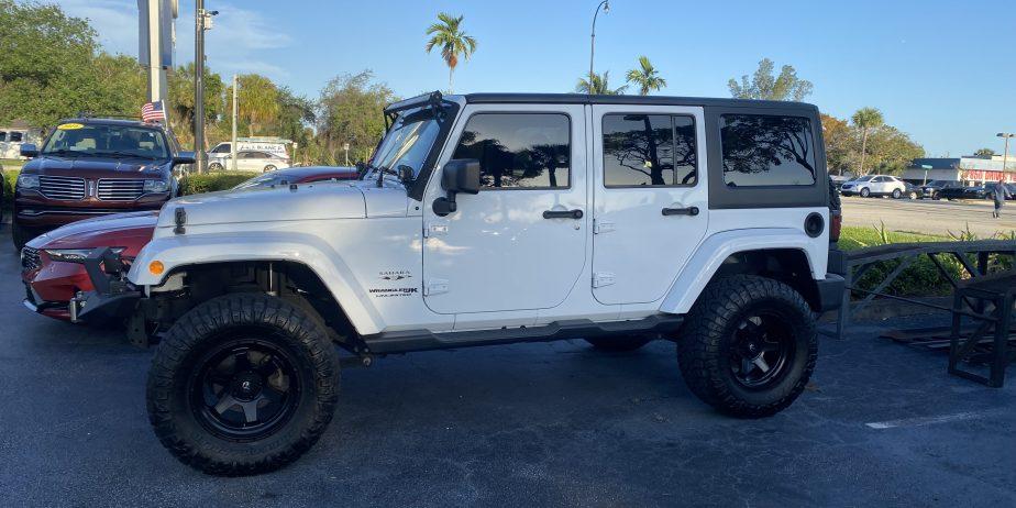 2018 Jeep wrangler jk sahara unlimited low 44k miles