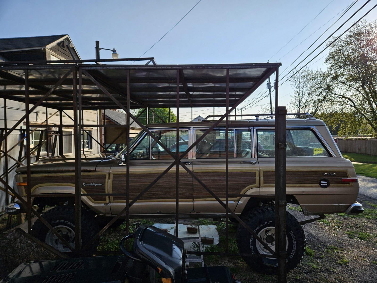 1990 Grand Wagoneer