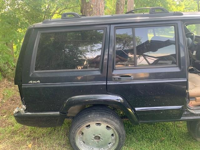 2001 XJ Body and Frame