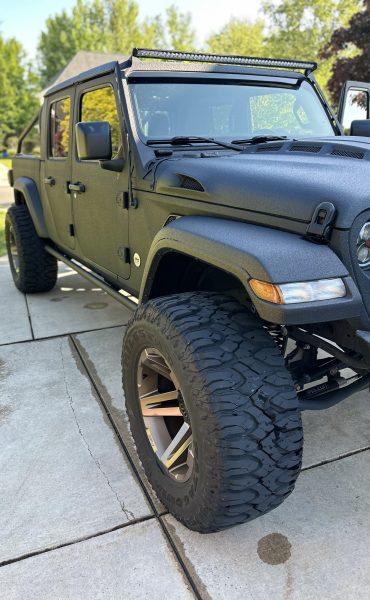 Custom 2021 Jeep Galdiator