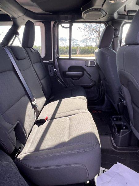 2020 Jeep wrangler altitude
