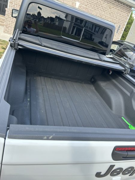 2022 jeep gladiator Sport Altitude