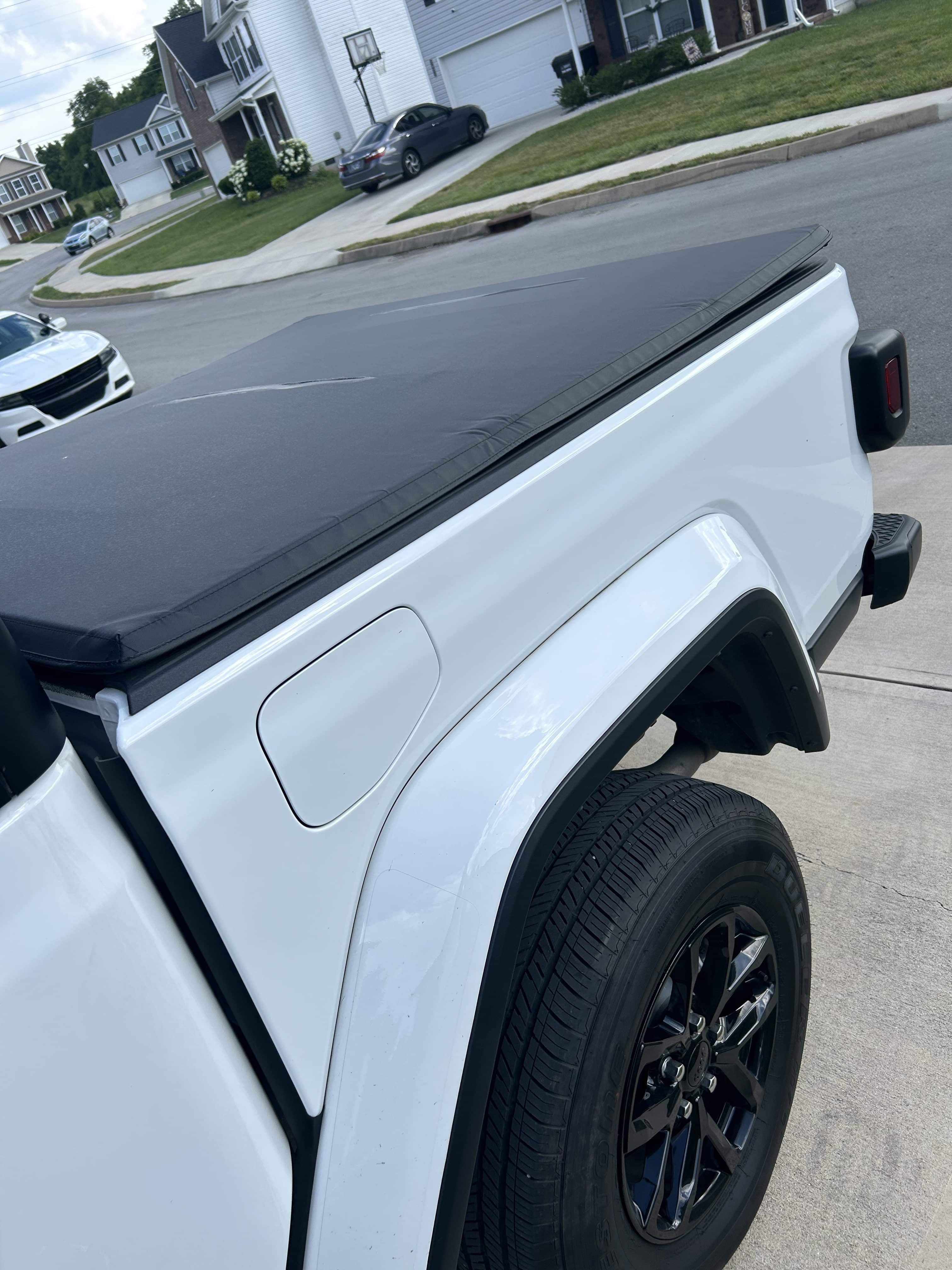 2022 jeep gladiator Sport Altitude