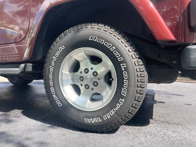 Beautiful 2002 Jeep Wrangler Sahara; Only 75,000 miles