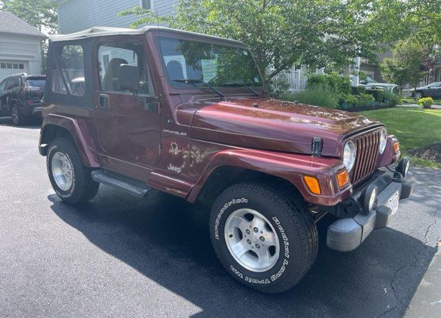 Beautiful 2002 Jeep Wrangler Sahara; Only 75,000 miles