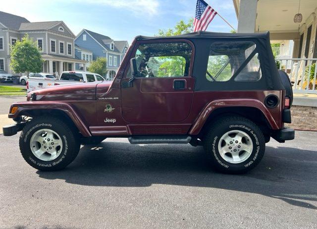 Beautiful 2002 Jeep Wrangler Sahara; Only 75,000 miles