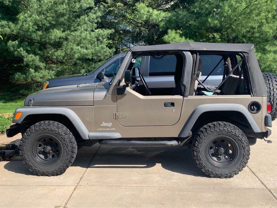 Wheel Package (5): Black Rock Rims 15×8.0 with Gladiator 31″ Tires