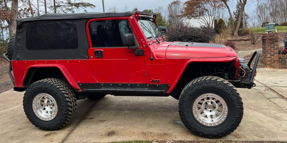 2005 LJ on brand new 35s and KMC beadlocks. All TNT armor