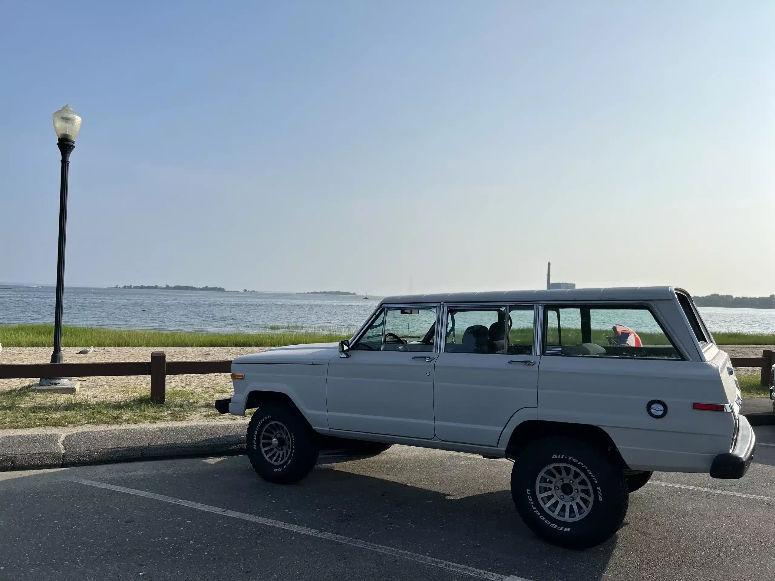 1988 Grand Wagoneer w/ 4bt Cummins Swap