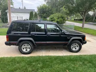 1994 Cherokee Sport- PLEASE TEXT ONLY