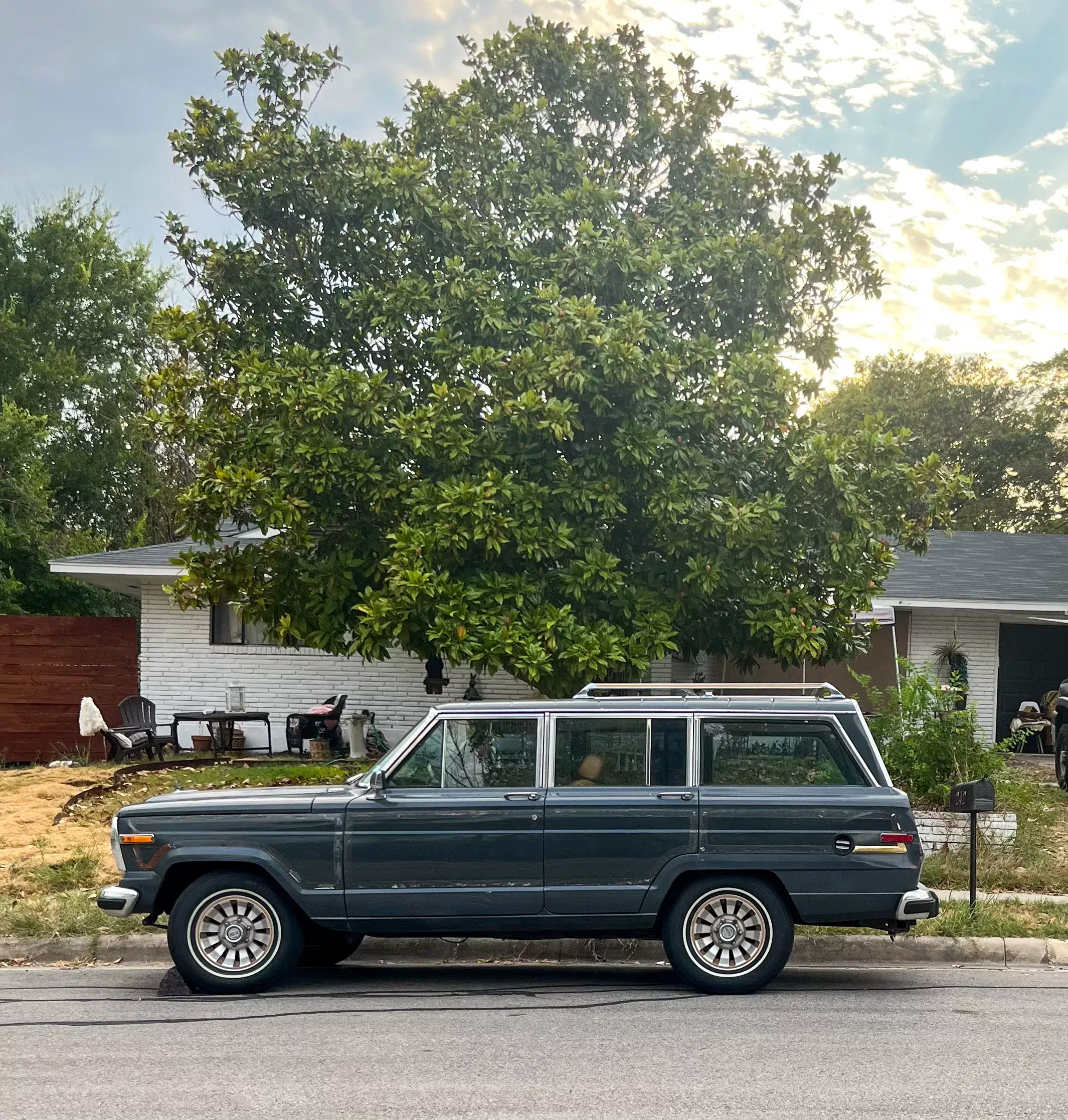 1986 Grand Wagoneer