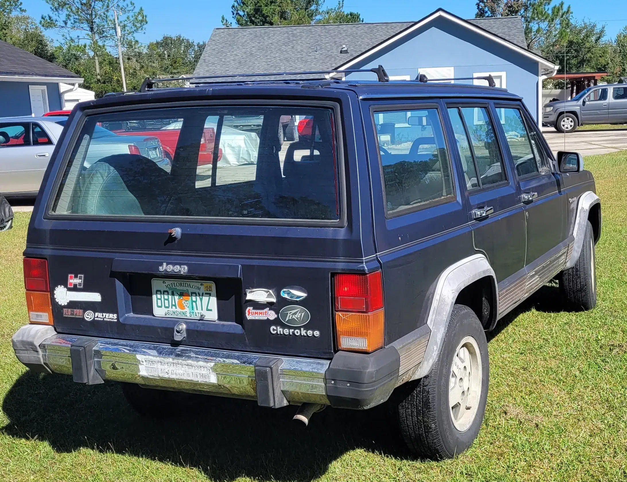 1988 Cherokee Laredo 4×4.