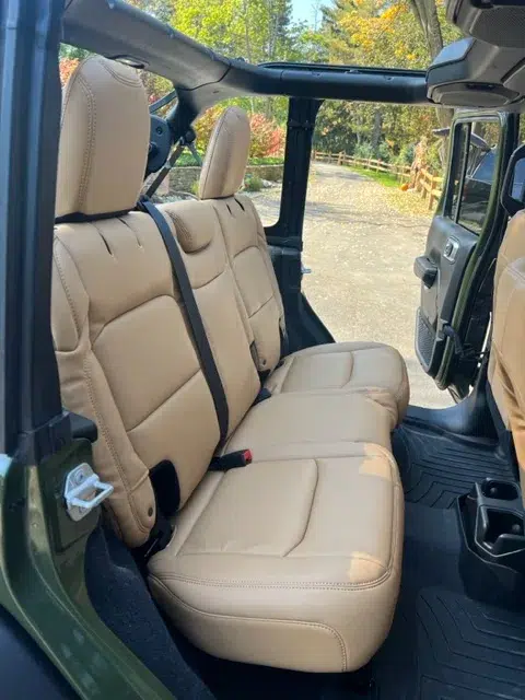*PRICE DROP* Brand new Katzkin tan leather upholstery – 2018-2023 JL Wrangler