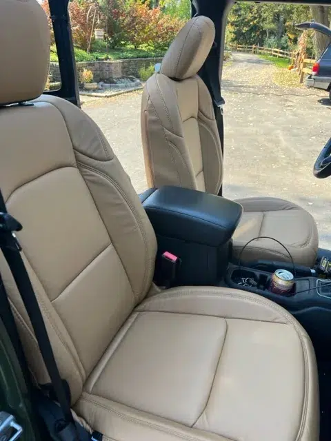 *PRICE DROP* Brand new Katzkin tan leather upholstery – 2018-2023 JL Wrangler