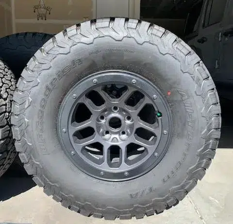 Tires/wheels