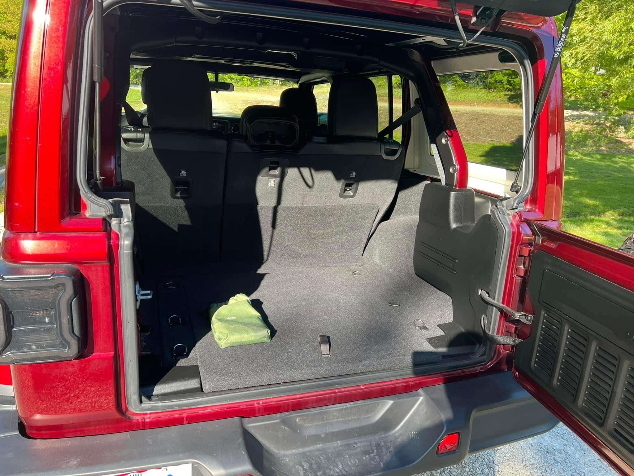 2021 Jeep Wrangler Unlimited Sahara Altitude
