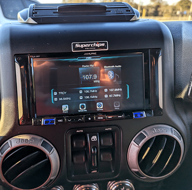 2016 JKU Loaded with Extras!