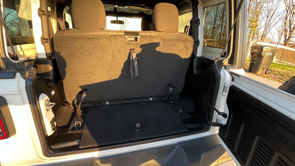 2020 Wrangle Sport S – Clean. Only Commuted.