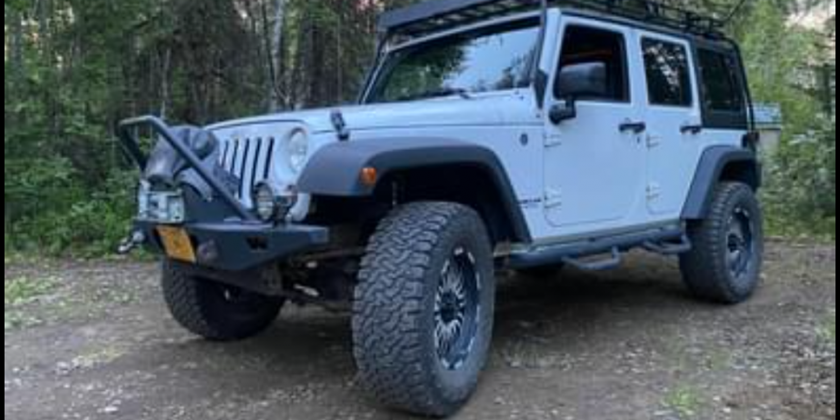 2011 Jeep Wrangler Unlimited 4D altitude edition