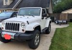 Jeep 2dr Sahara with newer engine w/ warranty. Clean title