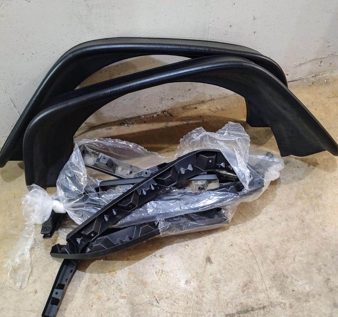 Bushwacker Flat Flare fenders front and back (slightly used)