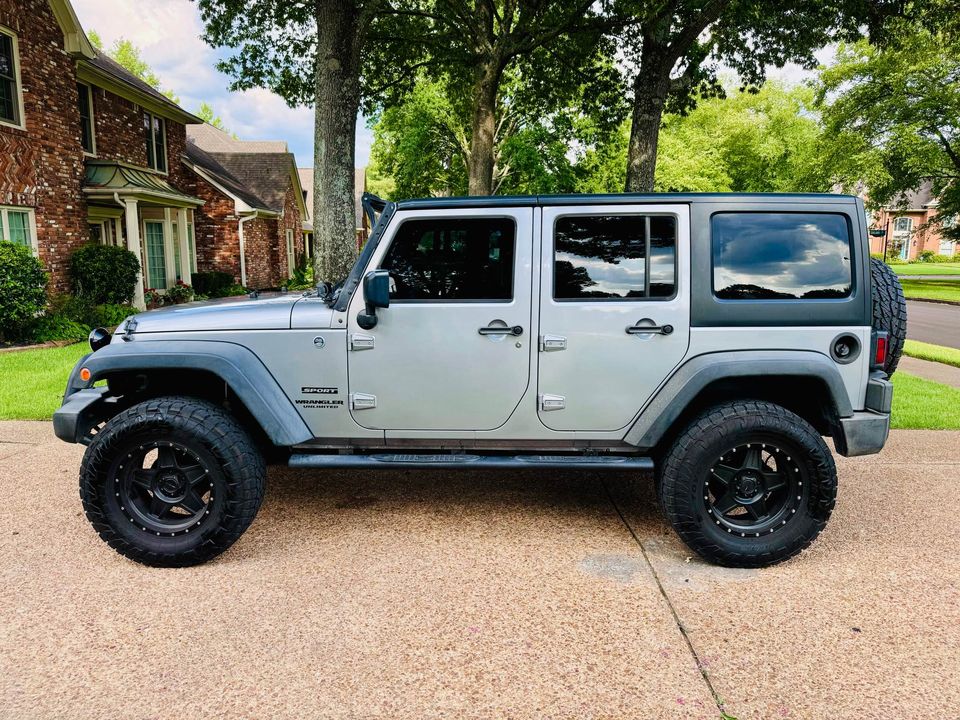Priced to Sell Quick – 2015 Wranger, ProComp Lifted, 35″ Tires, 95k Miles