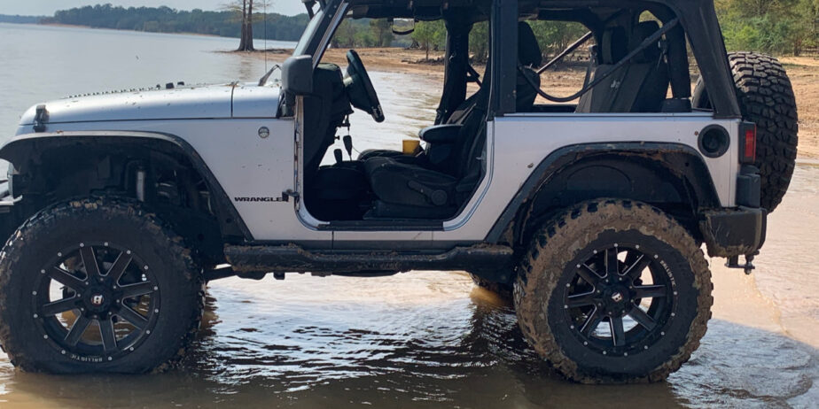 2011 jeep wrangler 2dr