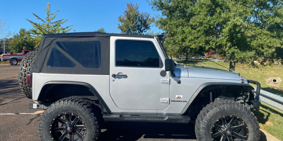 2011 jeep wrangler 2dr