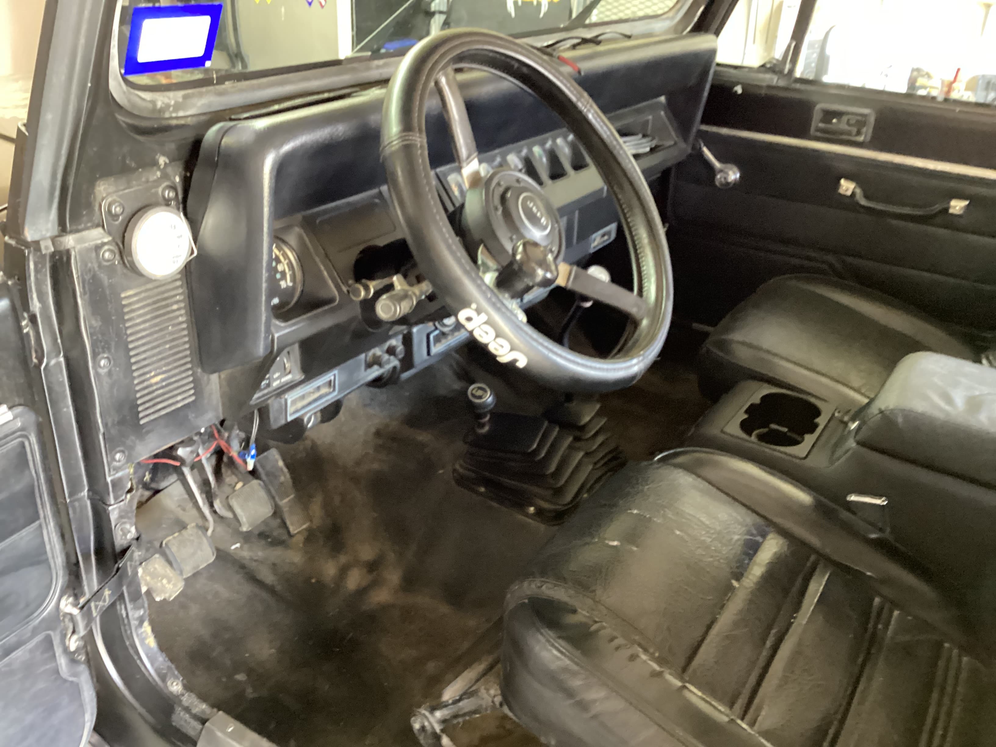 Inside & out in good shape