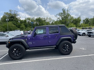 18 Jeep Wrangler JKU Sport purple 26k miles 3.6 auto 4” lift 37 fuel ass whls