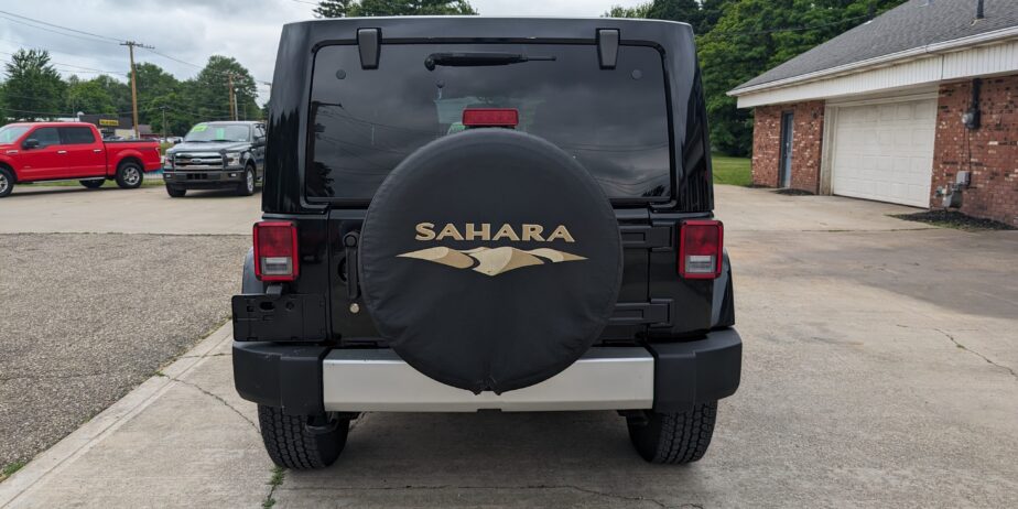 2014 JEEP WRANGLER UNLIMITED SAHARA 4WD