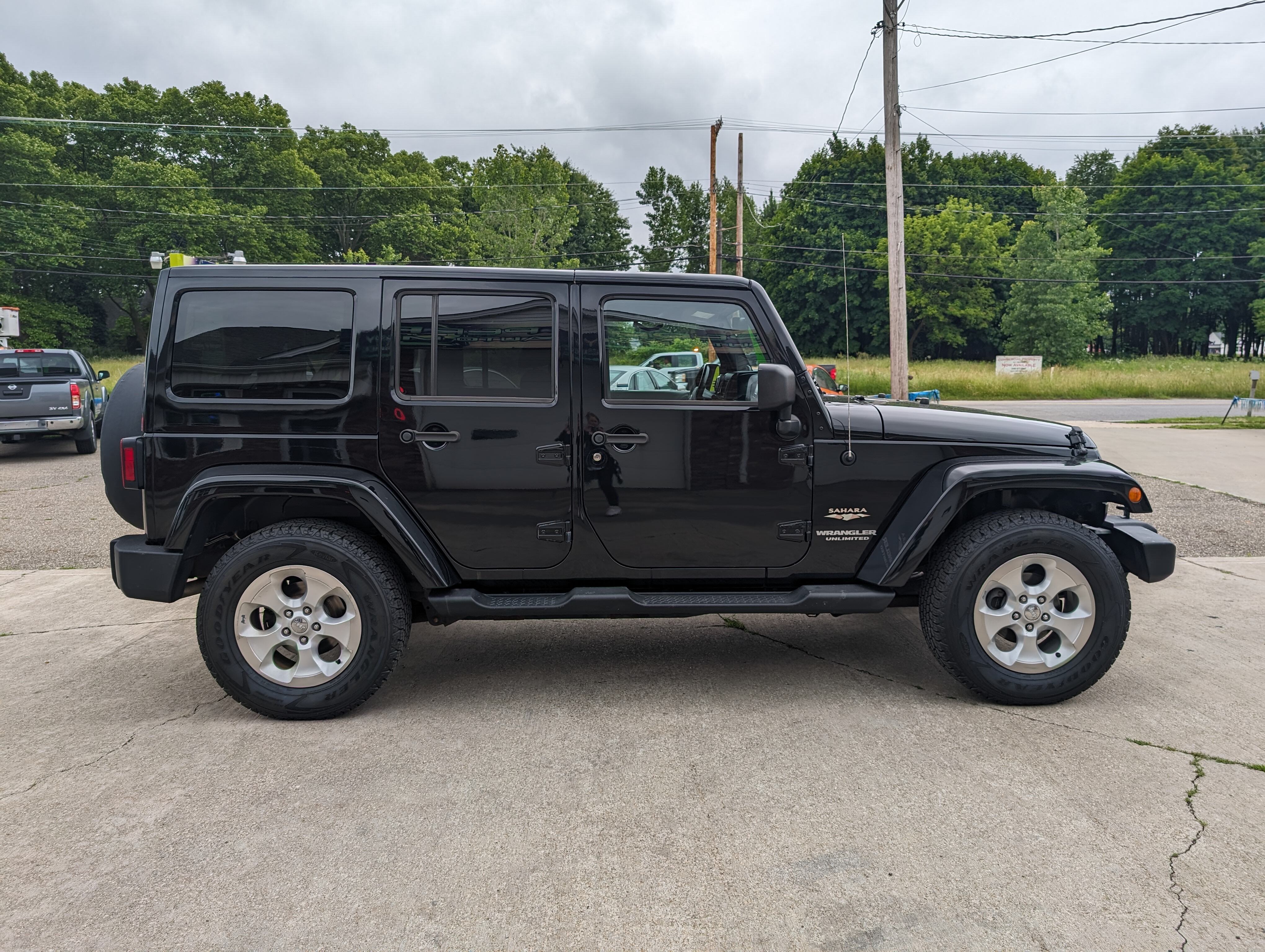 2014 JEEP WRANGLER UNLIMITED SAHARA 4WD
