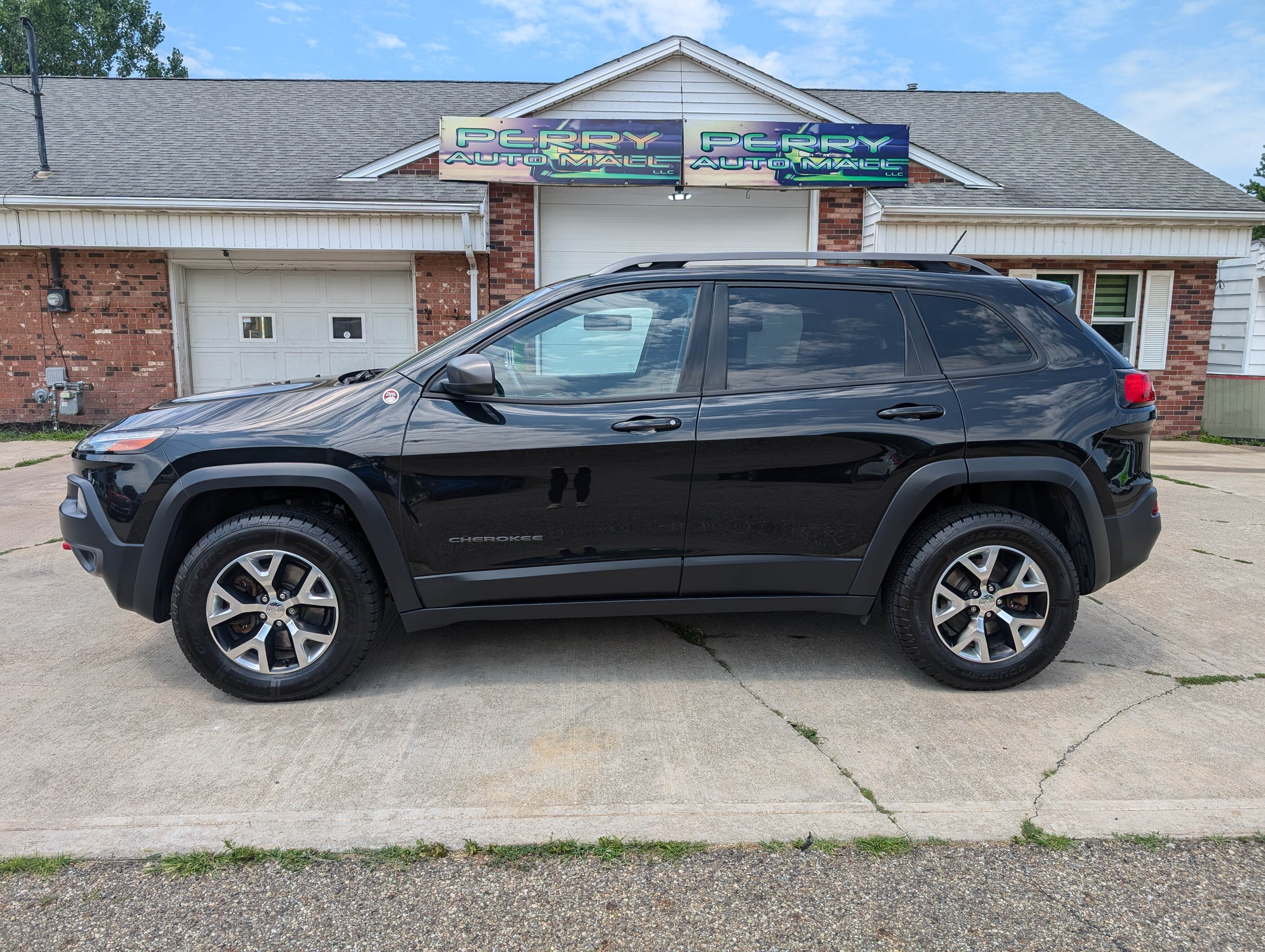 2015 JEEP CHEROKEE TRAILHAWK 4WD