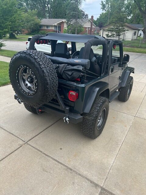2006 Jeep Rubicon, 6 speed