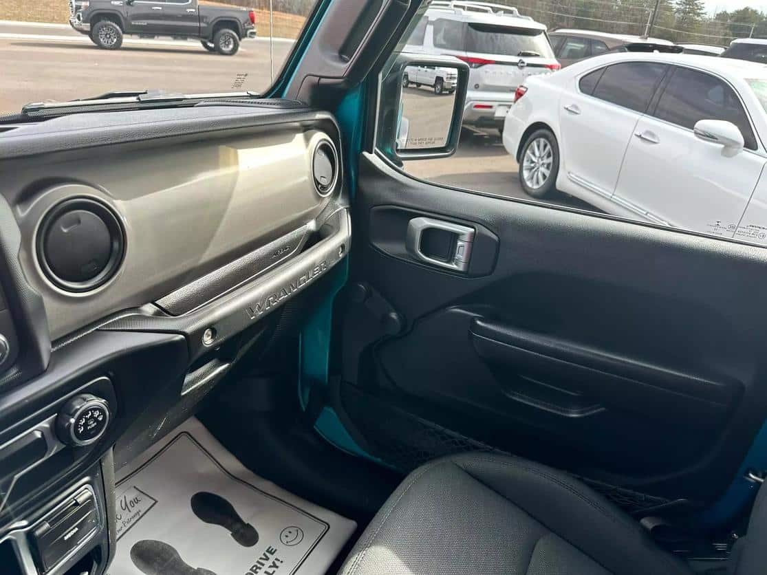 2019 JEEP WRANGLER MANUAL, 6-SPD SPORT SUV 2D V6, VVT, 3.6 LITER 4WD 32K MILES