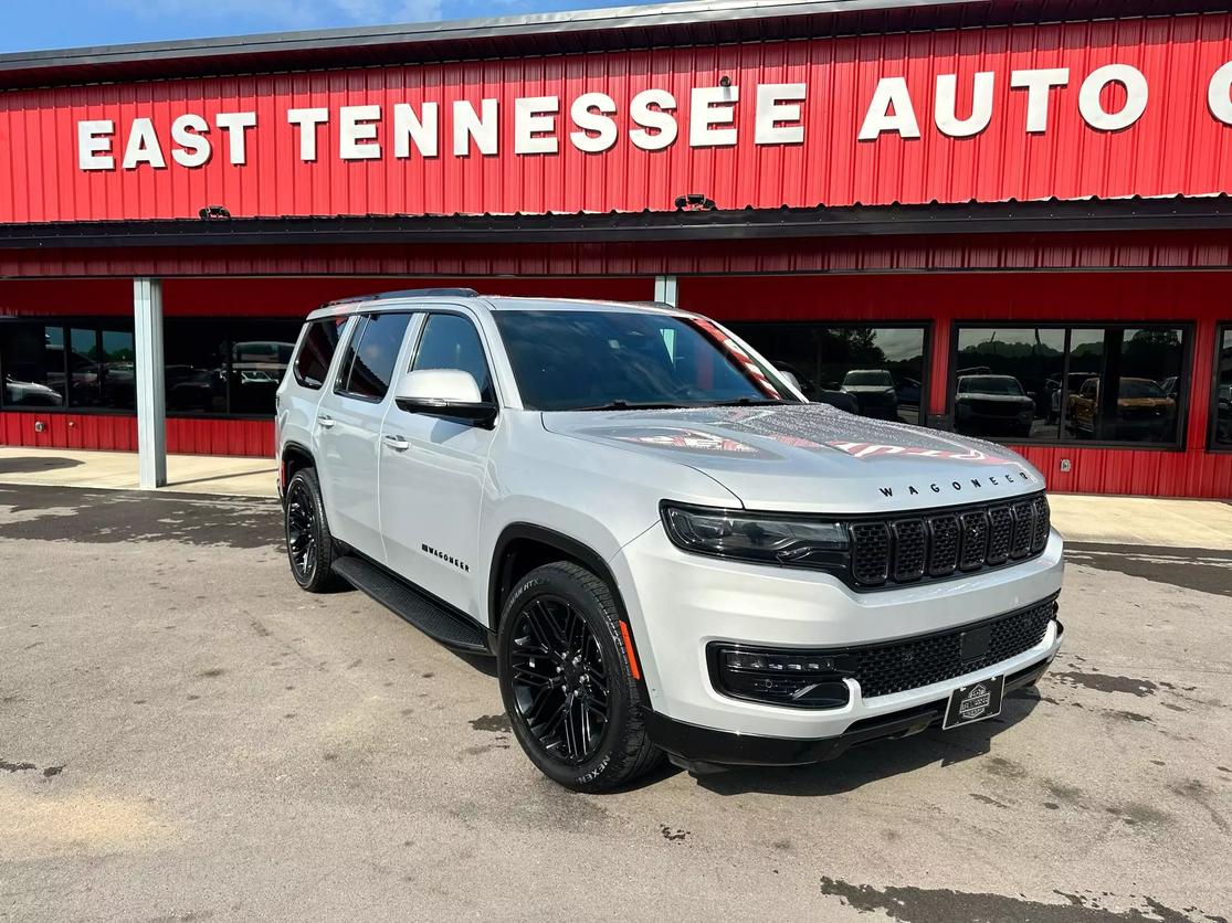 2022 JEEP WAGONEER SERIES II SPORT UTILITY 4D V8, HEMI, ETORQUE, 5.7 LITER 4WD