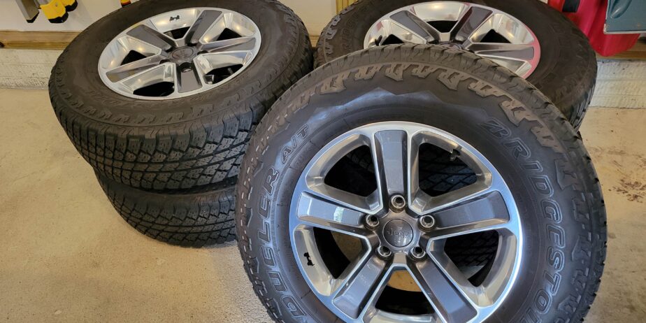 2021 Jeep Wrangler OEM Rims and TIres (set of 5)