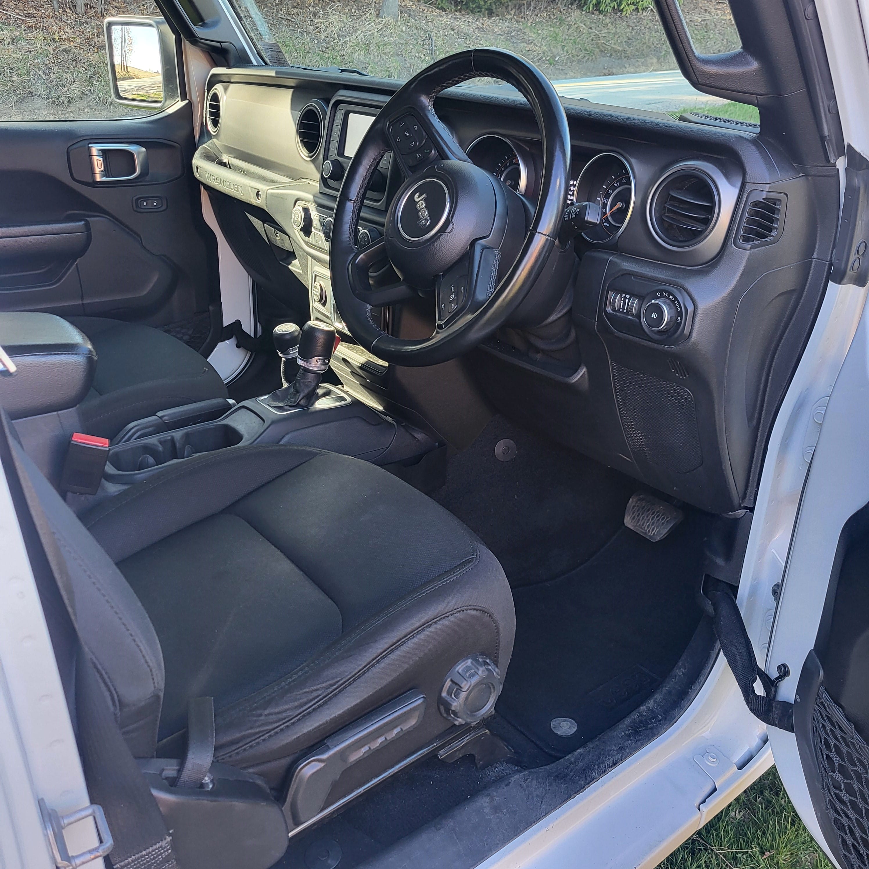 2021 RHD JEEP WRANGLER STILL UNDER WARRANTY