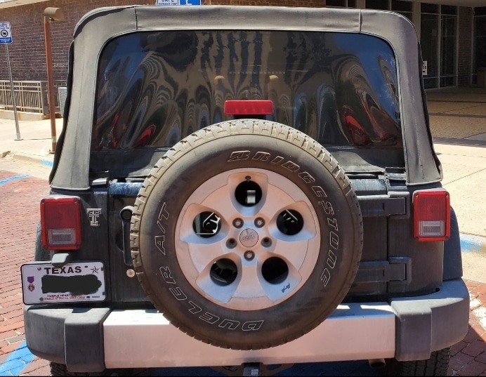 2013 Jeep Wrangler Sahara front and rear Stock fenders and inserts