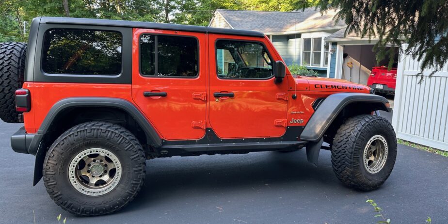 2019 JLU Sahara “Clementine”