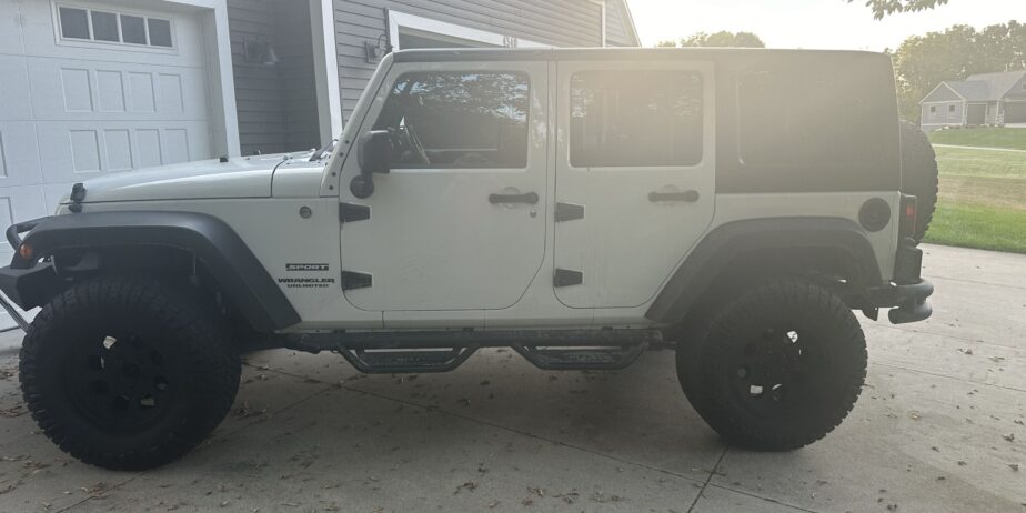 2013 Jeep Wrangler Unlimited – Lots of Updates and Extras