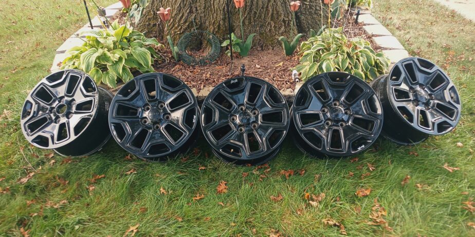 Set of 5 wheels from Willys wheeler