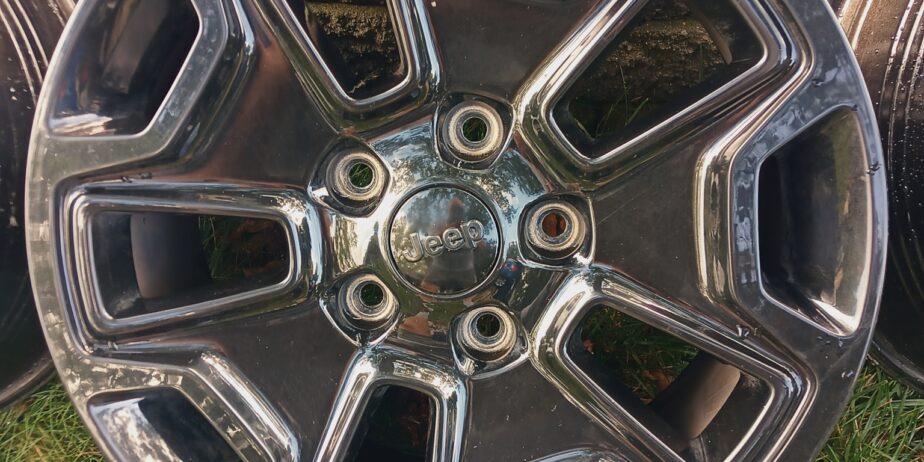 Set of 5 wheels from Willys wheeler