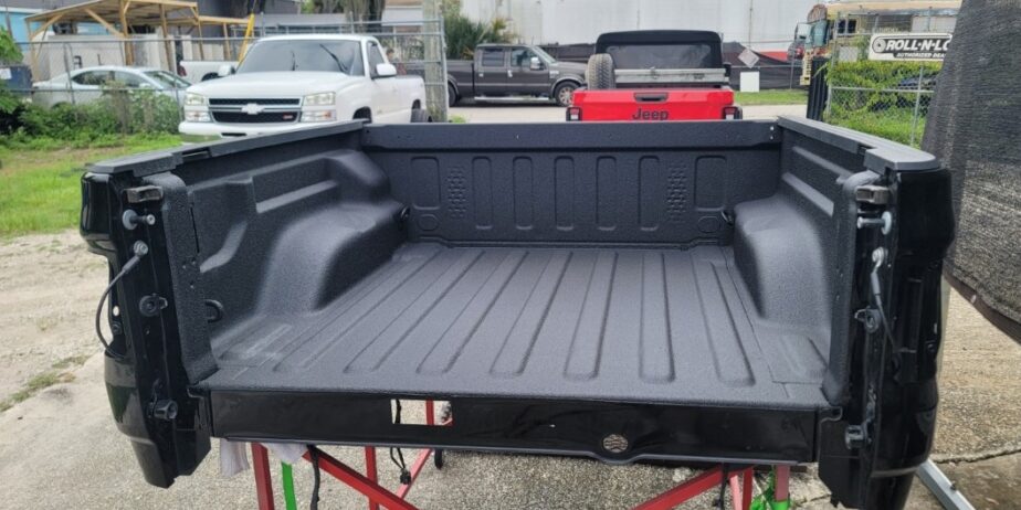 Custom Bobbed Beds for Jeep JT