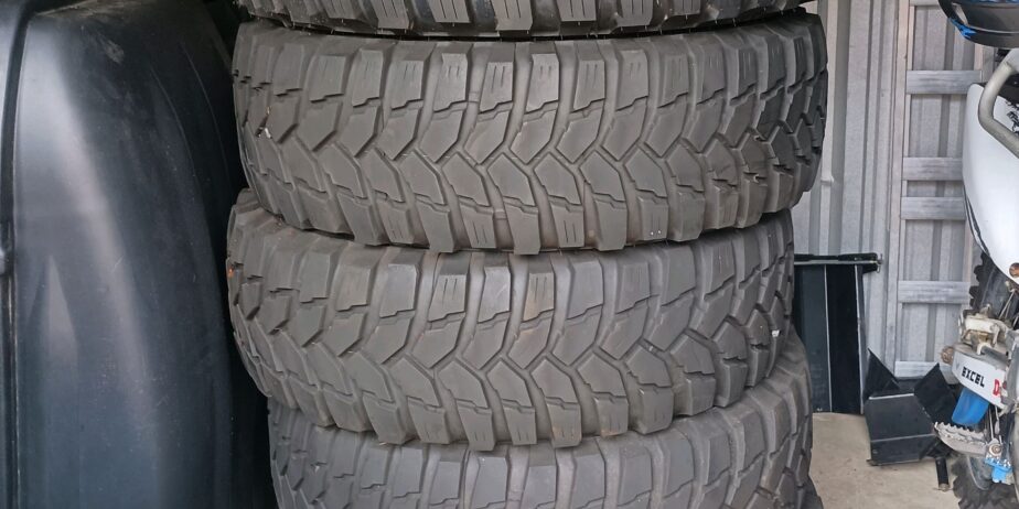 Trepador tires