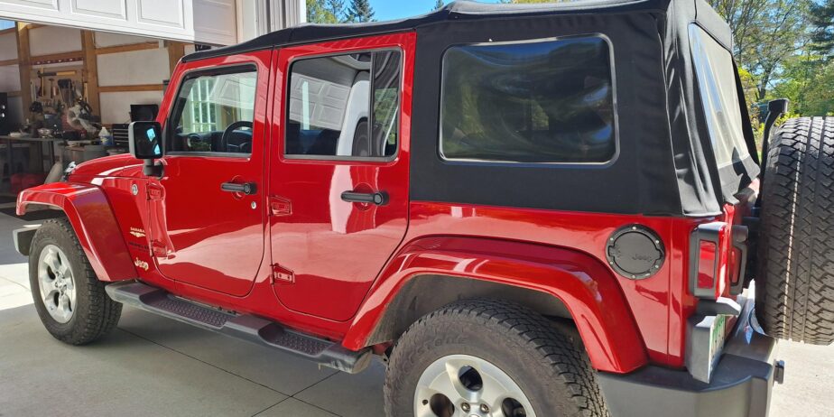 2014 Jeep Wrangler Unlimited Sahara 4 door