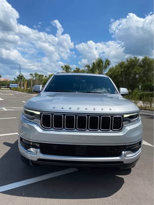 2022 Jeep Wagoneer